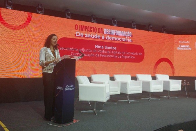 Debate sobre desinformação reúne autoridades e especialistas; veja ao vivo
