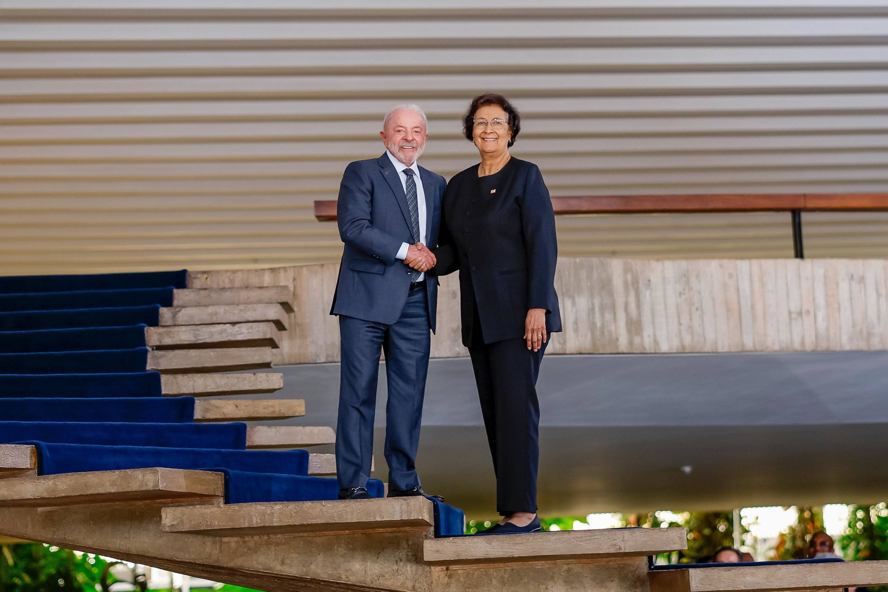 Lula e presidente do Suriname fecham acordos em segurança e energia