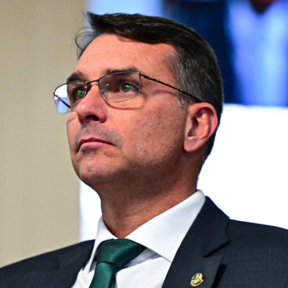 Flávio Bolsonaro sobre veto a la carne: ‘Problema de Lula que voy a resolver’