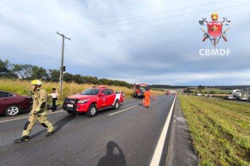 Ciclista morre após sofrer parada cardiorrespiratória na BR-020
- (crédito: Divulgação CBMDF) Ciclista morre após sofrer parada cardiorrespiratória na BR-020
- (crédito: Divulgação CBMDF)