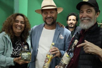 A cadeia produtiva da cachaça de alambique ganhou uma nova ferramenta de certificação e rastreabilidade - (crédito: Divulgação) A cadeia produtiva da cachaça de alambique ganhou uma nova ferramenta de certificação e rastreabilidade - (crédito: Divulgação)