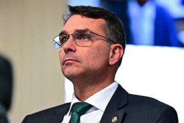 Fl&aacute;vio Bolsonaro atribuiu ao presidente Lula a responsabilidade pela decis&atilde;o da Comiss&atilde;o Europeia de vetar a importa&ccedil;&atilde;o de carne brasileira -  (crédito: Saulo Cruz/Ag&ecirc;ncia Senado)