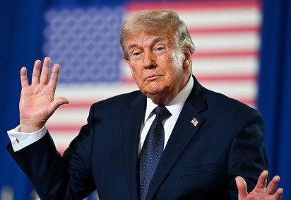 Flávio Bolsonaro se encontrou com Trump na Casa Branca na terça-feira (27/5) -  (crédito: Reprodução/Instagram/@FlavioBolsonaro) -Flávio Bolsonaro se encontrou com Trump na Casa Branca na terça-feira (27/5) -  (crédito: Reprodução/Instagram/@FlavioBolsonaro)