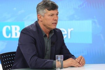  2026. Cidades. Valter Casimiro, Secretário de Obras e Infraestrutura do DF, é o entrevistado do CB.Poder. Na bancada: Mariana Niedeauer e Sibele Negromonte. -  (crédito:  Davi Pereira CB/D.A Press)