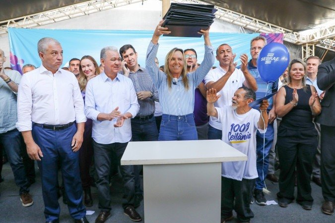 Ceilândia recebe R$ 30 milhões em obras e serviços durante a 5ª edição do GDF na Sua Porta - (crédito: PAULO H CARVALHO) Ceilândia recebe R$ 30 milhões em obras e serviços durante a 5ª edição do GDF na Sua Porta - (crédito: PAULO H CARVALHO)