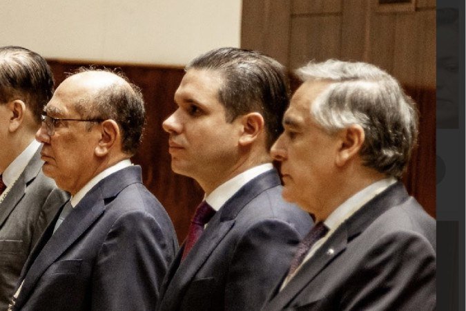 Gilmar Mendes e Hugo Motta no primeiro dia de evento realizado em Portugal