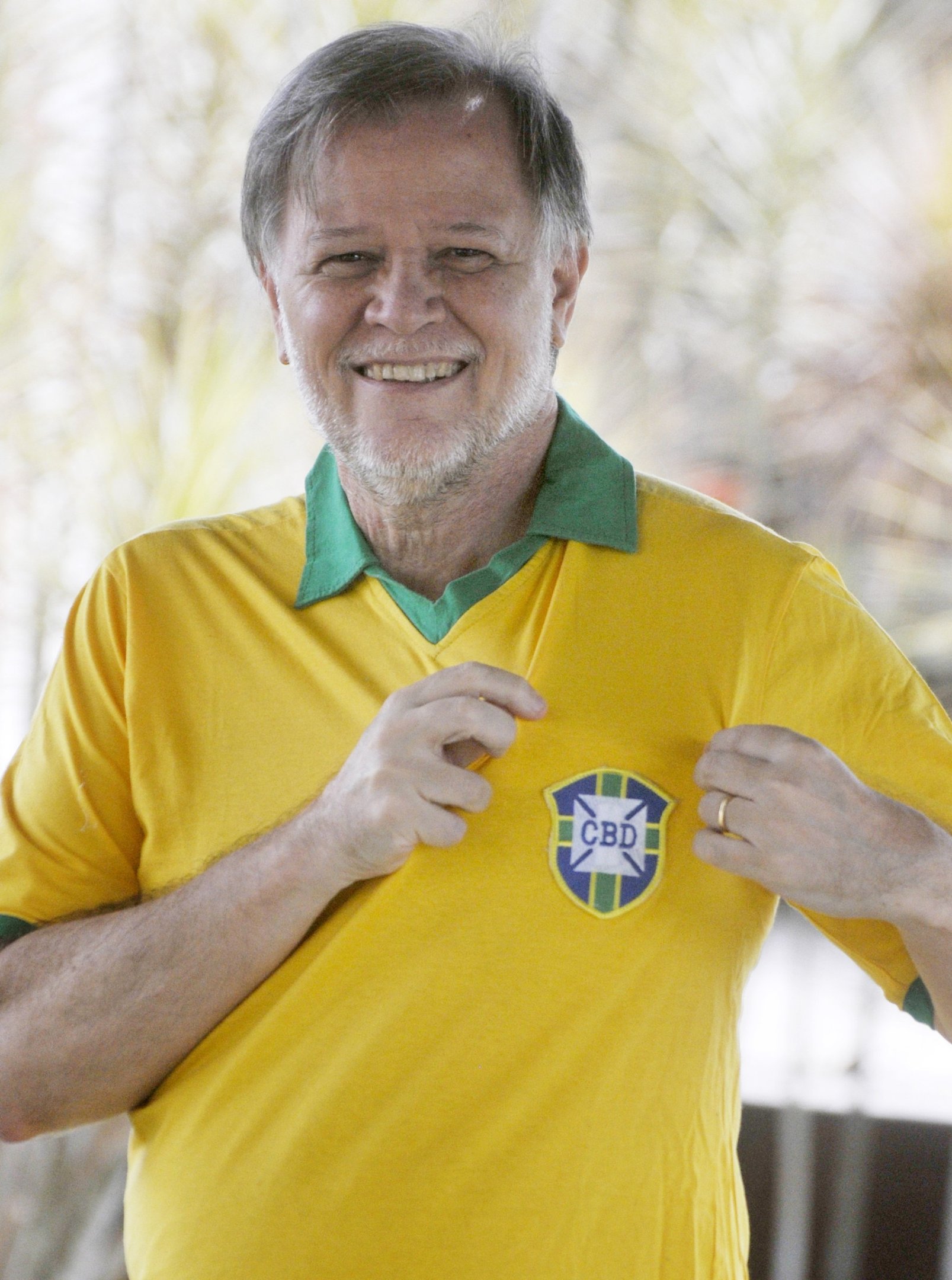  01/06/2026. CB Debate. Revista. Pessoas que viveram de perto a Copa do Mundo. Na foto, Andrey Schlee - Filho do criador da Camissa Amarela da Sele&ccedil;&atilde;o. 