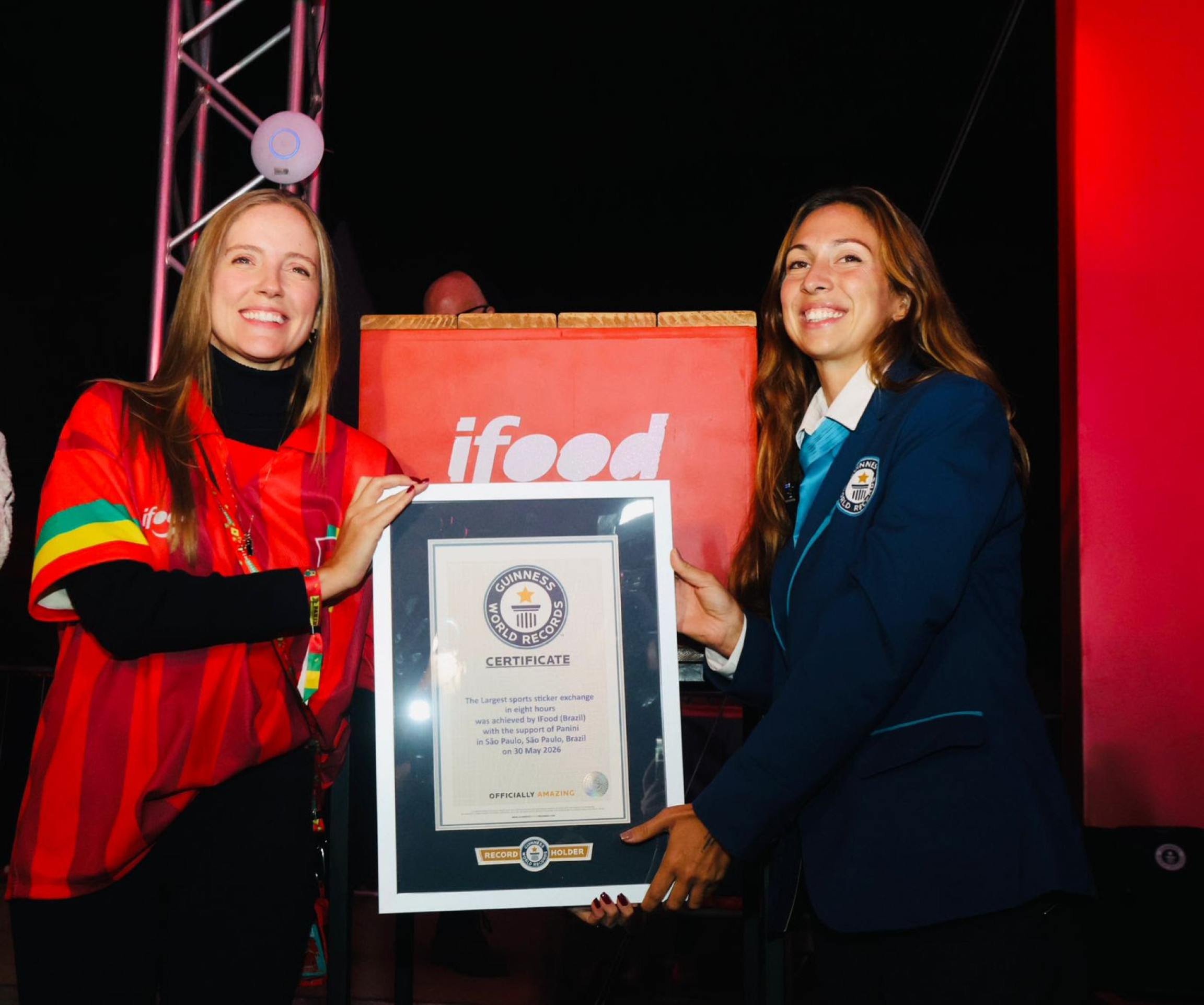 Certificado de recorde mundial batido entregue pelo Guiness Book