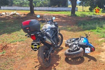Motociclista com tornozeleira eletrônica é preso após perseguição a 200km/h na Asa Norte - (crédito: Divulgação/ CBMDF) Motociclista com tornozeleira eletrônica é preso após perseguição a 200km/h na Asa Norte - (crédito: Divulgação/ CBMDF)