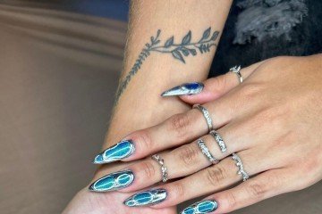 Unhas brilhantes 
e metalizadas também 
estão entre as mais pedidas -  (crédito: Jamile Nogueira/Divulgação)