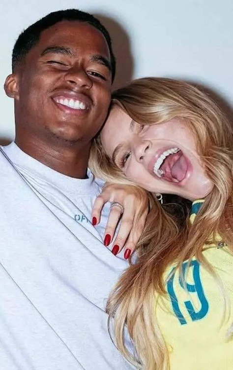 O atleta, de 19 anos, casado com a influenciadora digital Gabriely Miranda, está à espera do primeiro filho -  (crédito: Observatorio dos Famosos)