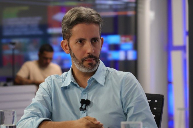 Leandro Grass reage à pesquisa e afirma que disputa será decidida por propostas para o DF
- (crédito: Davi Pereira CB/D.A Press) Leandro Grass reage à pesquisa e afirma que disputa será decidida por propostas para o DF
- (crédito: Davi Pereira CB/D.A Press)