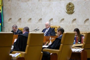 Fachin tem defendido publicamente a importância da proteção ao sigilo da fonte, mas encontrou resistência à ideia de deslocar a análise para os 10 ministros da Corte - (crédito: Gustavo Moreno/STF) Fachin tem defendido publicamente a importância da proteção ao sigilo da fonte, mas encontrou resistência à ideia de deslocar a análise para os 10 ministros da Corte - (crédito: Gustavo Moreno/STF)