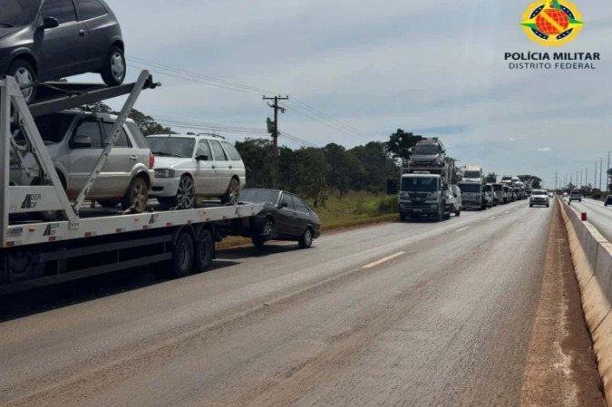 PMDF apreende 50 veículos durante operação Rodovia Segura - (crédito: Divulgação / PMDF) PMDF apreende 50 veículos durante operação Rodovia Segura - (crédito: Divulgação / PMDF)