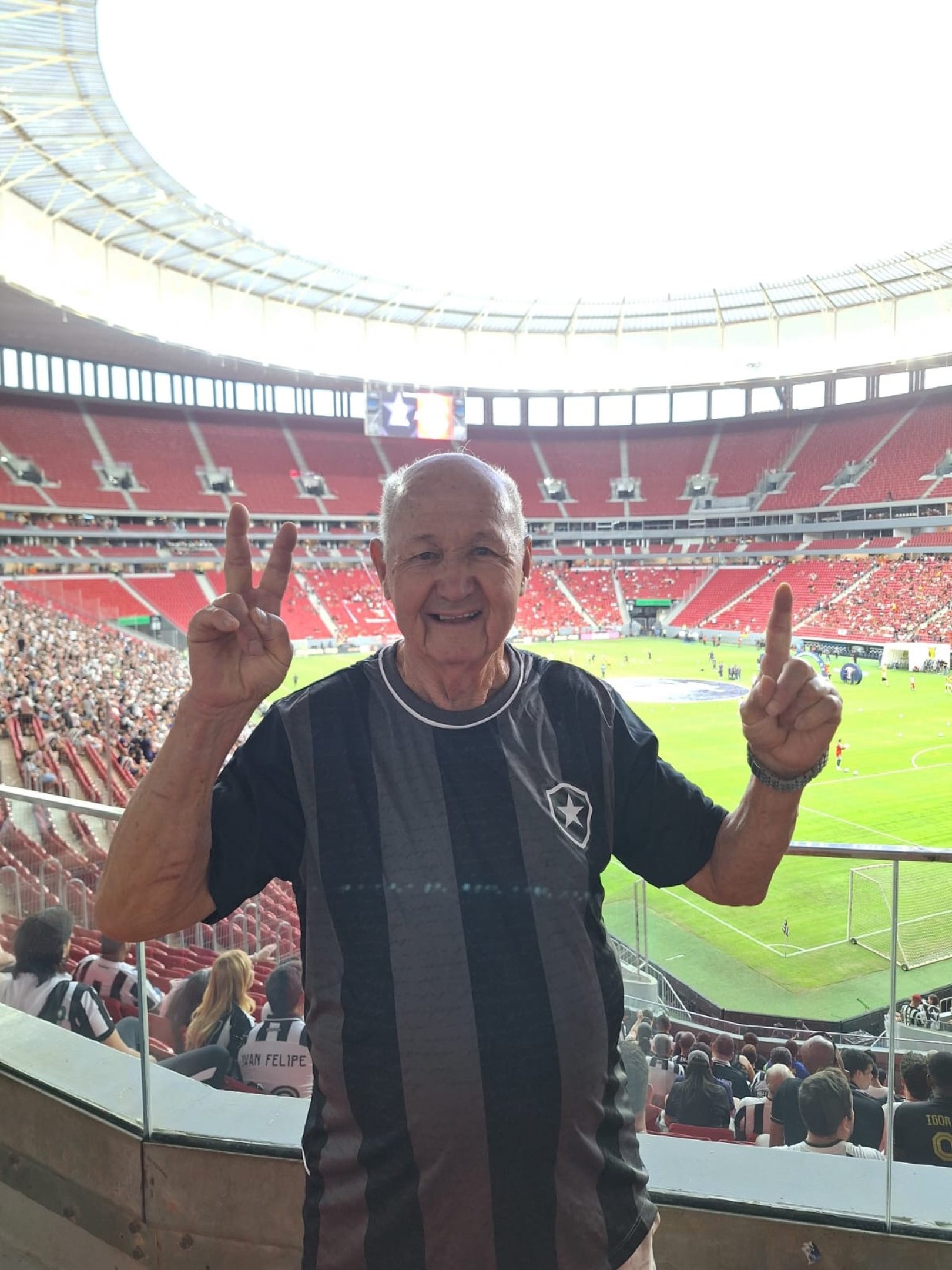 Para Edmo, o futebol continua sendo uma das poucas divers&otilde;es capazes de reunir pessoas