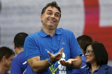 Flávio Bolsonaro sustenta que investimento no filme foi privado - (crédito: AFP) Flávio Bolsonaro sustenta que investimento no filme foi privado - (crédito: AFP)