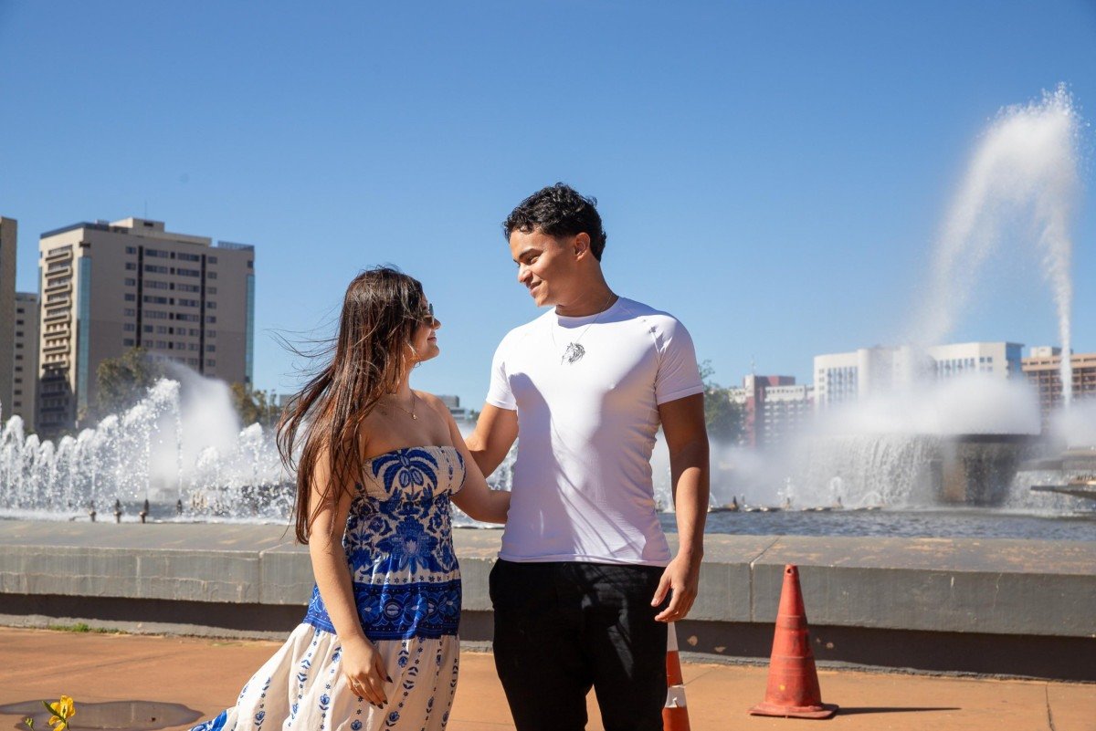 Matheus Am&eacute;rico veio de Americana (SP) para visitar a namorada, Isabella Vit&oacute;ria   