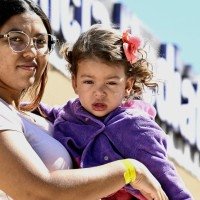  Problemas de saúde devido ao frio no DF. Na Foto Daiane Lima Paiva, com a filha Antonella de 1ano e 9 meses -  (crédito: Carlos Vieira/CB/D.A Press)