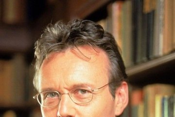 Intérprete de Rupert Giles marcou gerações na TV e deixa uma carreira de mais de quatro décadas
 -  (crédito: Reprodução)