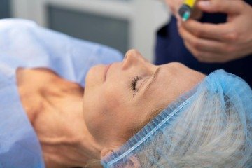 Procedimentos não invasivos e naturalidade estão em alta em clínicas estéticas -  (crédito: Freepik )