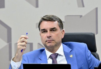 Pedido foi feito após Moraes solicitar um parecer da PGR sobre a inclusão de Flávio no inquérito que mira o ex-deputado Eduardo Bolsonaro -  (crédito: Geraldo Magela/Agência Senado) -Pedido foi feito após Moraes solicitar um parecer da PGR sobre a inclusão de Flávio no inquérito que mira o ex-deputado Eduardo Bolsonaro -  (crédito: Geraldo Magela/Agência Senado)