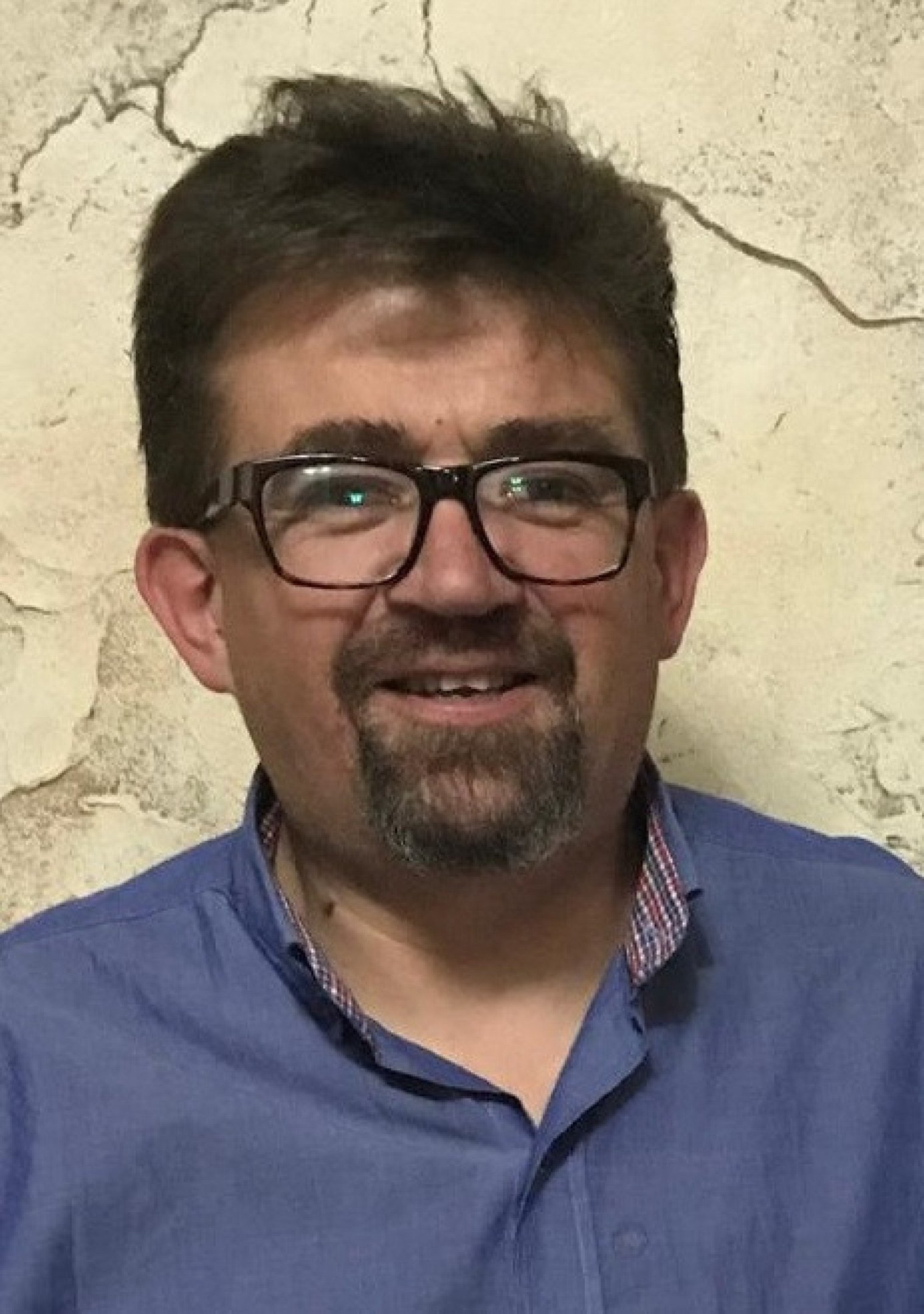 Diego Ayo Saucedo, p&oacute;s-doutor em governo e pol&iacute;ticas p&uacute;blicas e professor da Universidad Mayor de San Andr&eacute;s (em La Paz)