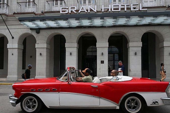Os modernos hotéis das redes Iberostar e Meliá se destacam entre os edifícios antigos de Havana - (crédito: Getty Images) Os modernos hotéis das redes Iberostar e Meliá se destacam entre os edifícios antigos de Havana - (crédito: Getty Images)