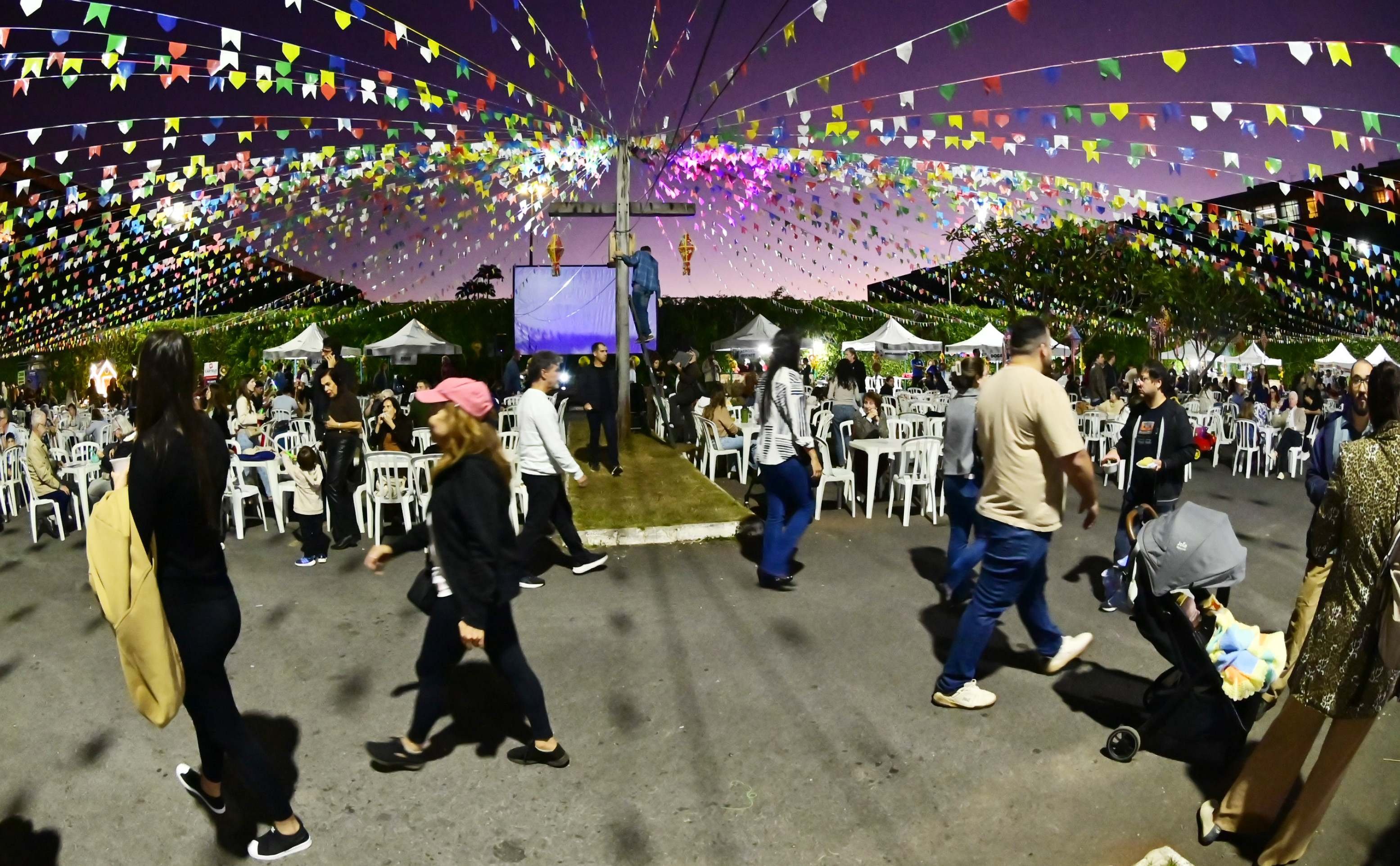 Festa Junina - Paroquia Nossa Senhora da Esperanla 307 Norte 