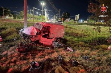 Bombeiros empenharam três viaturas para o socorro -  (crédito: CBMDF/Divulgação)