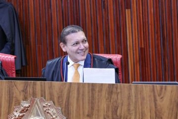 Segundo a decisão, a manutenção da pesquisa poderia causar danos de 'difícil reversão' ao processo eleitoral devido à sua rápida replicação digital -  (crédito: Antonio Augusto/TSE)