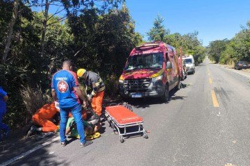 Grave sinistro de trânsito ocorreu em Teresina de Goiás -  (crédito: Reprodução/CBMGO)