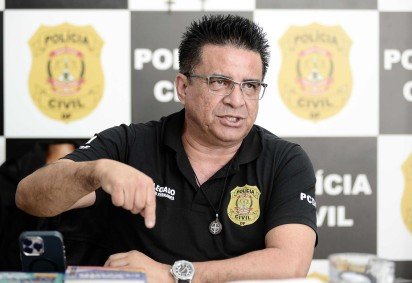 Ao Correio, delegado Fernando Fernandes estima uma média de mais de 1 milhão de litros subtraídos pelos criminosos -  (crédito: Minervino Júnior/CB/D.A.Press) -Ao Correio, delegado Fernando Fernandes estima uma média de mais de 1 milhão de litros subtraídos pelos criminosos -  (crédito: Minervino Júnior/CB/D.A.Press)