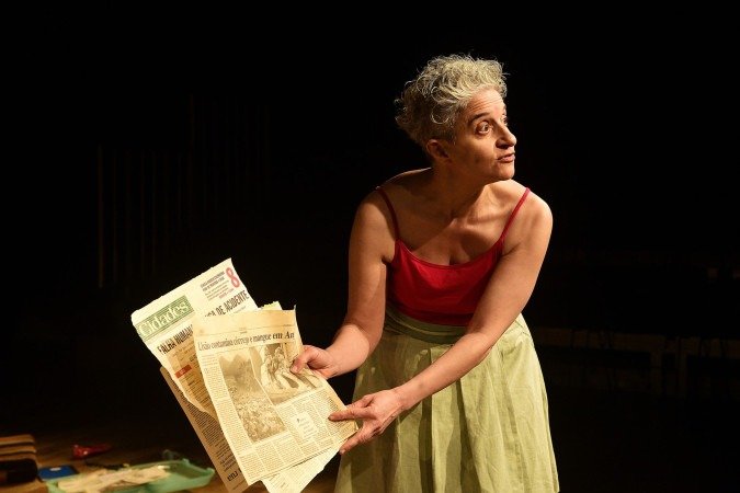 Raquel Scotti Hirson
Kintsugi, 100 memórias
Com a Lume Teatro. Hoje, às 20h, e domingo, às 18h, no Teatro do Centro Cultural Banco do Brasil Brasília (CCBB - SCES Trecho 2 Lote 22). Ingresso: R$ 30 e R$ 15 (meia). Não recomendado para menores de 14 anos
