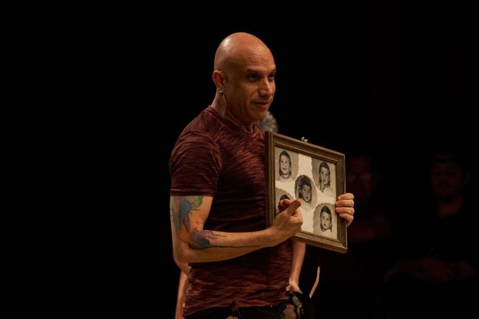 Renato Ferracini                                
Kintsugi, 100 memórias
Com a Lume Teatro. Hoje, às 20h, e domingo, às 18h, no Teatro do Centro Cultural Banco do Brasil Brasília (CCBB - SCES Trecho 2 Lote 22). Ingresso: R$ 30 e R$ 15 (meia). Não recomendado para menores de 14 anos

    