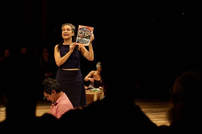                     Kintsugi, 100 memórias
Com a Lume Teatro. Hoje, às 20h, e domingo, às 18h, no Teatro do Centro Cultural Banco do Brasil Brasília (CCBB - SCES Trecho 2 Lote 22). Ingresso: R$ 30 e R$ 15 (meia). Não recomendado para menores de 14 anos
            
    