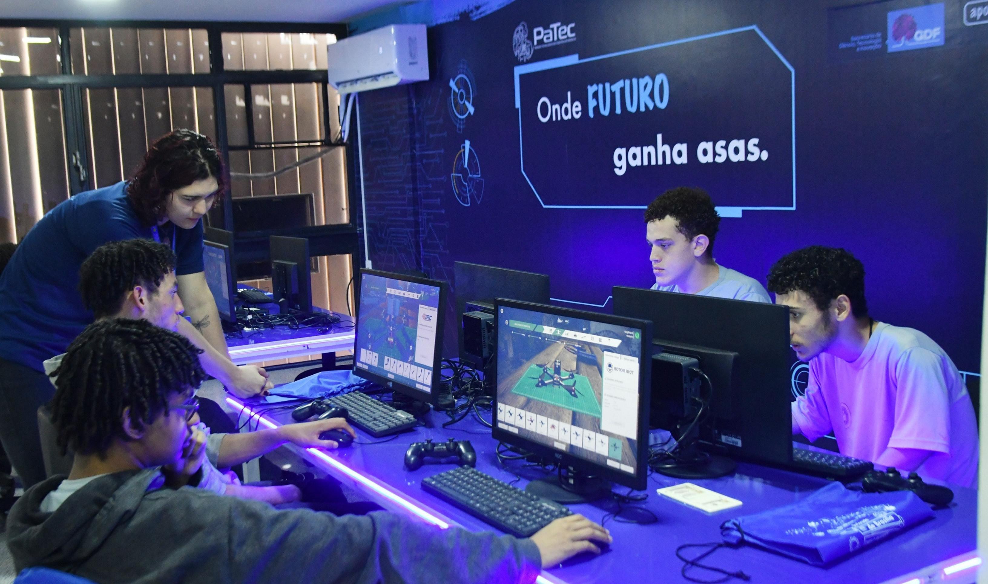 Projeto Parque Tecnol&oacute;gico de Rob&oacute;tica de Bras&iacute;lia (PaTec) atende a alunos da Estrutural 