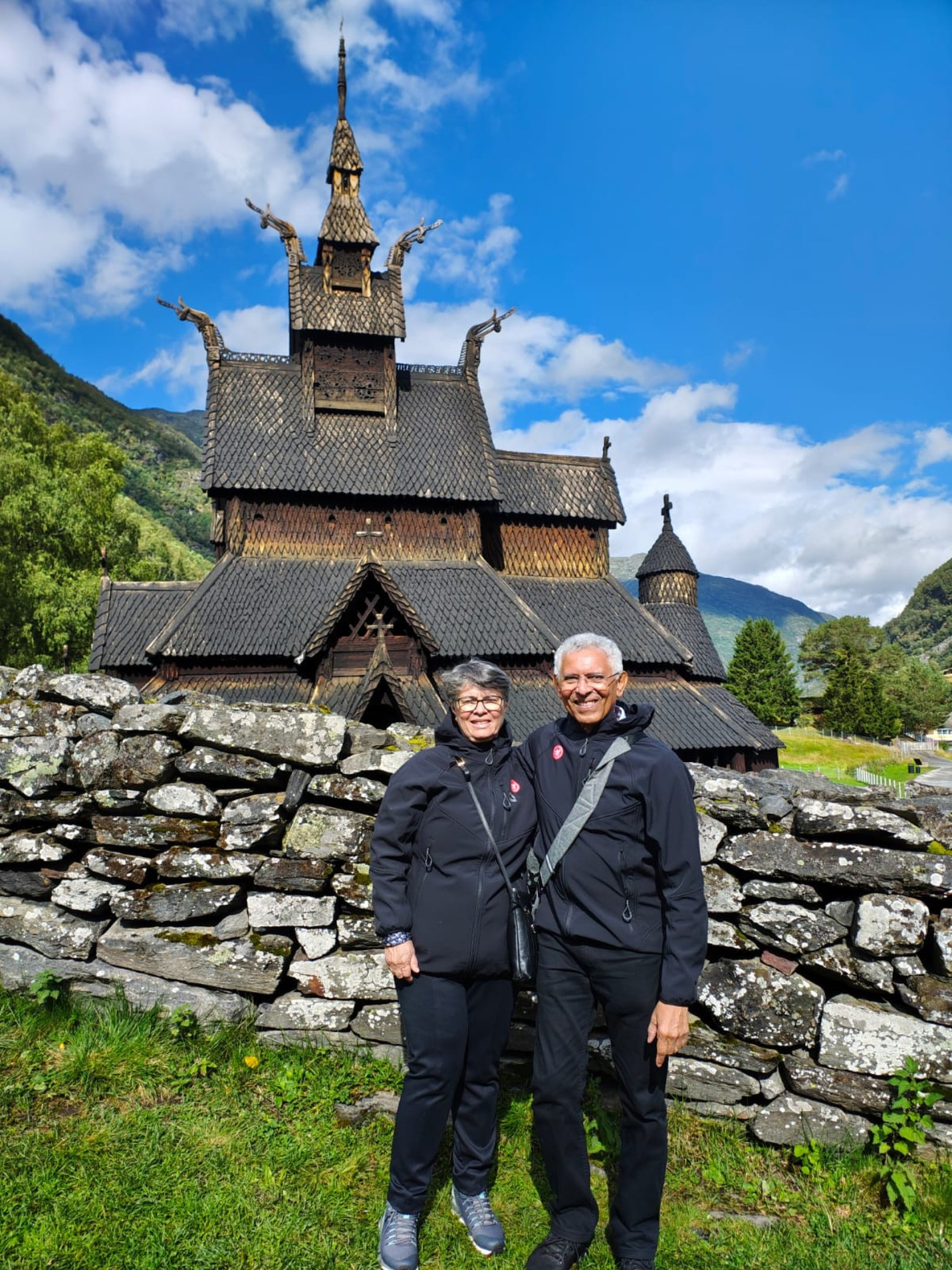 O casal Let&iacute;cia, 68, e Laurisnor, 69, em viagem &agrave; Noruega
