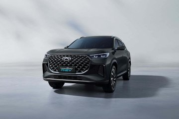 O SUV h&iacute;brido plug-in Tiggo 8 PRO PHEV superou as proje&ccedil;&otilde;es de vendas, confirmando a aceita&ccedil;&atilde;o da nova gera&ccedil;&atilde;o Super Hybrid. -  (crédito: Divulga&ccedil;&atilde;o)