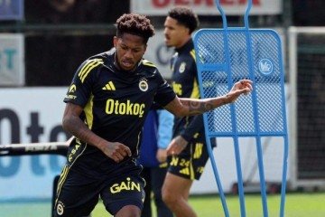 Fred ironiza especulações e mantém portas abertas para voltar ao Atlético -  (crédito: Foto: Divulgação/Fenerbahçe)