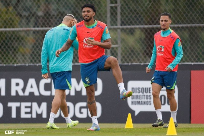Éderson se aquece em treino da Seleção no CT Joaquim Grava - (crédito: Rafael Ribeiro/CBF) Éderson se aquece em treino da Seleção no CT Joaquim Grava - (crédito: Rafael Ribeiro/CBF)