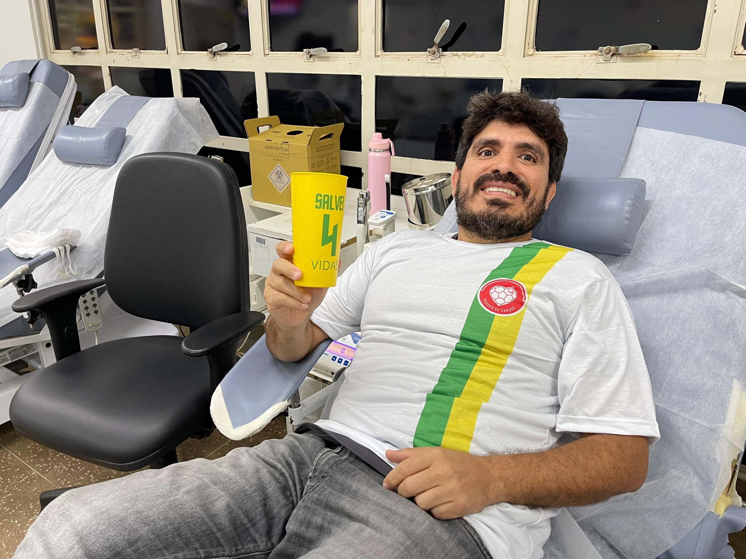 Alcindor se tornou tornou enfermeiro para salvar vidas