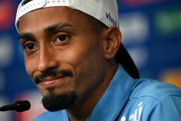 Raphinha se diz mais leve do que na Copa de 2022, quando formou ataque com Vinicius Junior, Neymar e Richarlison sob o comando de Tite -  (crédito: Mauro Pimentel/AFP)