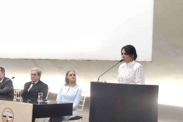 'Apesar das críticas, dos ataques e das tensões que marcam o debate público, é ao Poder Judiciário que a Constituição confia o processo que melhor garante a democracia: as eleições', discursou a juíza -  (crédito: Renato Souza/CB/D.A. Press)