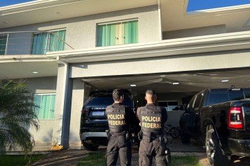 Ação cumpriu quatro mandados de busca e apreensão nas residências dos investigados - (crédito: Divulgação/PF) Ação cumpriu quatro mandados de busca e apreensão nas residências dos investigados - (crédito: Divulgação/PF)