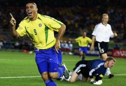 O alemão Klose é o maior artilheiro da história das Copas, com 16 gols -  (crédito: AFP via Getty Images)