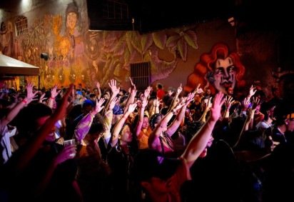 Baile da Sarau-Vá terá transmissão de Brasil X Marrocos neste sábado (13/6)     -  (crédito:  Nina Quintana/Divulgação) -Baile da Sarau-Vá terá transmissão de Brasil X Marrocos neste sábado (13/6)     -  (crédito:  Nina Quintana/Divulgação)
