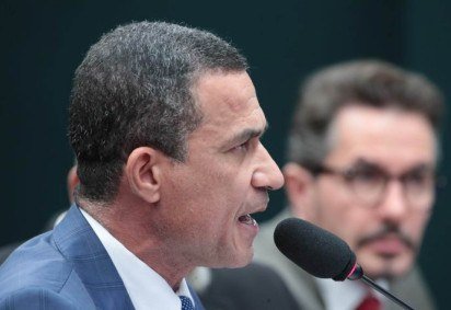 Na imagem, o deputado Coronel Assis que é o relator da PEC na CCJ -  (crédito: Bruno Spada / Câmara dos Deputados) -Na imagem, o deputado Coronel Assis que é o relator da PEC na CCJ -  (crédito: Bruno Spada / Câmara dos Deputados)