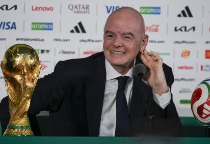 Como justificativa, Gianni Infantino afirmou que o projeto 