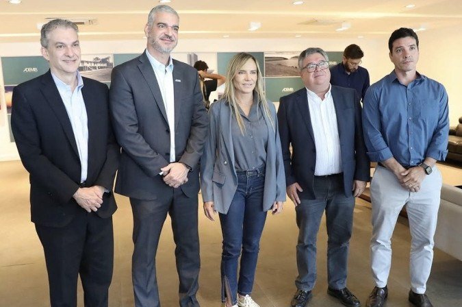 Celina Leão se reúne com empresas do setor imobiliário: 