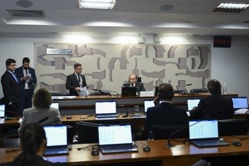 O novo valor representa um aumento de R$ 10.026 em relação ao piso atual, de R$ 3.636 -  (crédito: Saulo Cruz/Agência Senado)